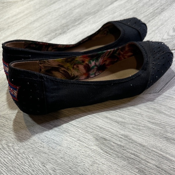 Bobs By Skechers Women’s Black Ballet Flats with Sparkles - Picture 3 of 6